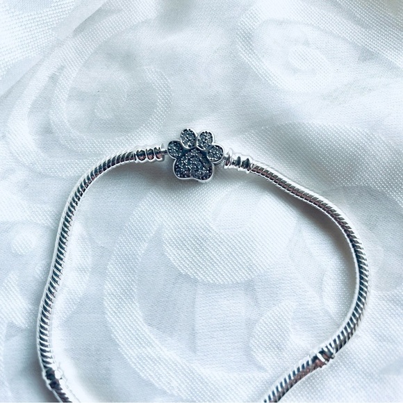 🐾 NWT Paw Bangle Bracelet - Picture 3 of 9